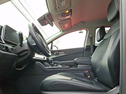 Certified 2023 Kia Sportage EX image 10