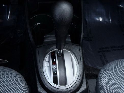 Used 2010 Honda Fit Sport image 31