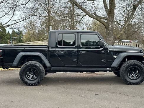 Used 2020 Jeep Gladiator Sport w/ Quick Order Package 24S image 8