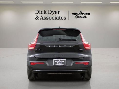 New 2026 Volvo XC40 B5 Core w/ Protection Package Premier AWD/4WD image 3