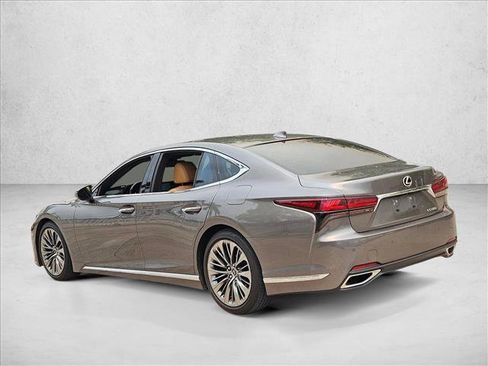 Used 2021 Lexus LS 500 w/ Interior Upgrade Package RWD image 5