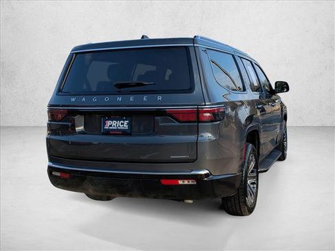 Used 2024 Jeep Wagoneer Series II image 5