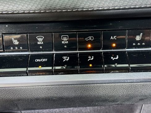 Used 2025 Chevrolet Equinox LT FWD image 21