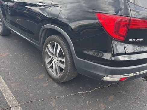 Used 2017 Honda Pilot Elite image 13