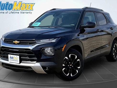 Used 2021 Chevrolet TrailBlazer LT w/ Sun and Liftgate Package AWD/4WD image 1