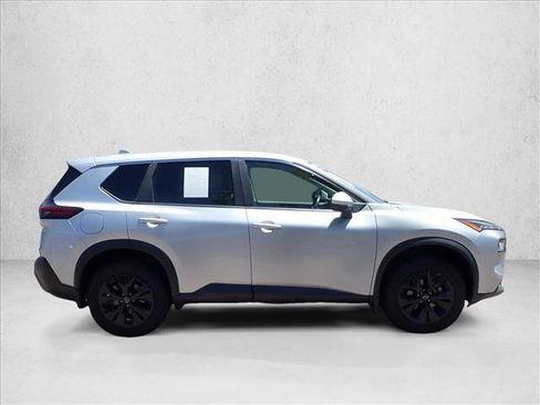 Used 2022 Nissan Rogue SV AWD/4WD image 5
