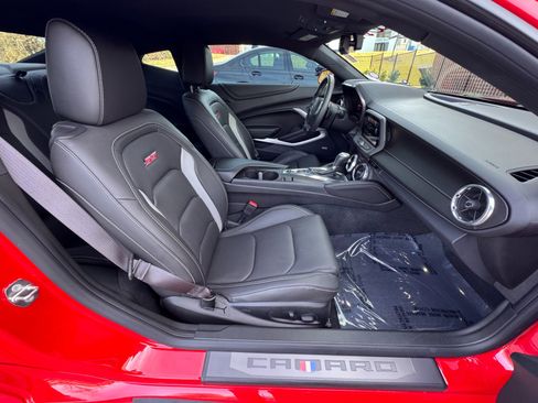 Used 2017 Chevrolet Camaro SS image 47