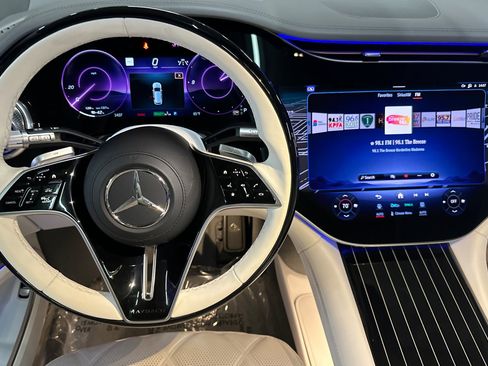 New 2025 Mercedes-Benz Maybach EQS 680 4MATIC image 27