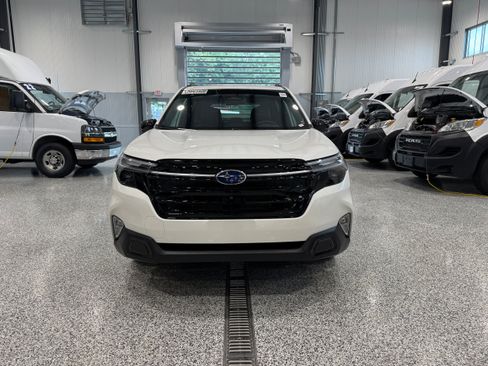 New 2026 Subaru Forester Touring AWD/4WD image 2