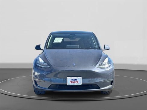 Used 2023 Tesla Model Y Long Range image 2