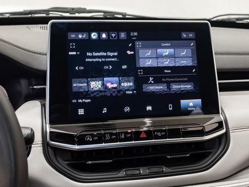 Certified 2025 Jeep Compass Limited AWD/4WD image 18