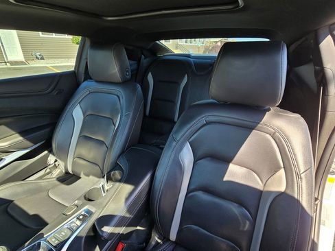 Used 2020 Chevrolet Camaro LT w/ RS Package image 19