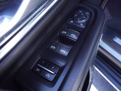 Certified 2024 Chevrolet Suburban Premier image 16