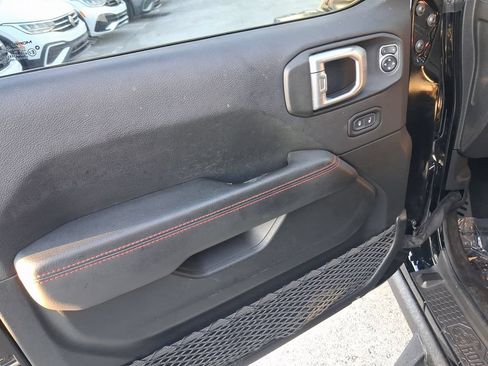 Used 2021 Jeep Wrangler Unlimited Rubicon AWD/4WD image 17