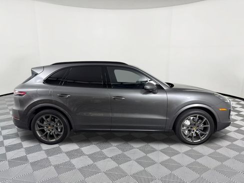 Certified 2020 Porsche Cayenne Turbo AWD/4WD image 8