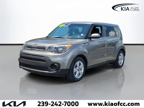 Used 2019 Kia Soul w/ Convenience Package FWD image 3