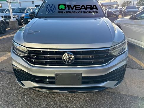 Used 2024 Volkswagen Tiguan SE R-Line AWD/4WD image 6