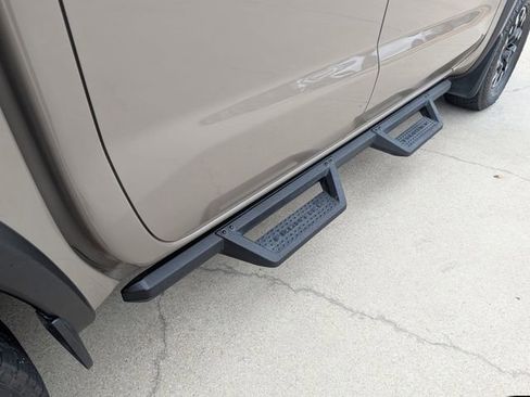 Used 2024 Nissan Frontier Pro-X w/ Pro Convenience Package RWD image 28