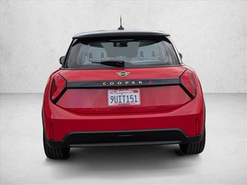 Certified 2025 MINI Cooper S image 7