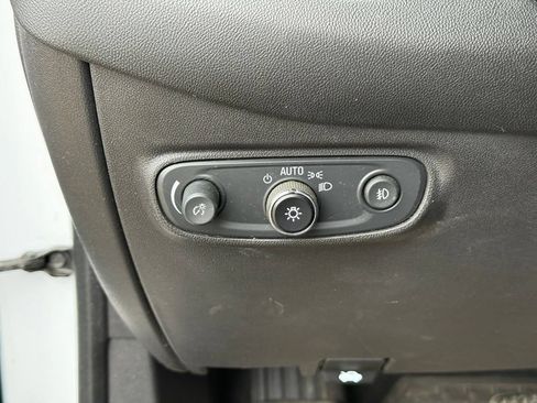 Used 2021 Chevrolet Equinox LT AWD/4WD image 18