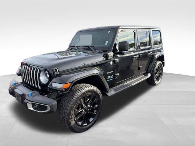 Used 2023 Jeep Wrangler Unlimited Sahara w/ Cold Weather Group AWD/4WD image 1