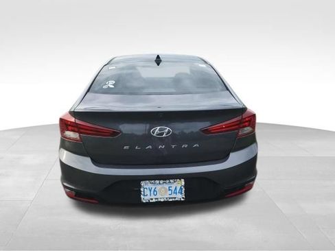 Used 2020 Hyundai Elantra Value Edition FWD image 4