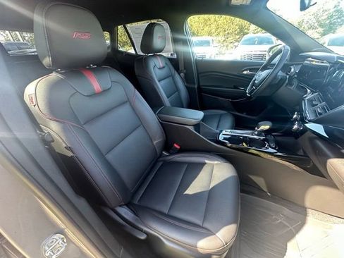 Certified 2024 Chevrolet Trax RS w/ Driver Confidence Package image 28