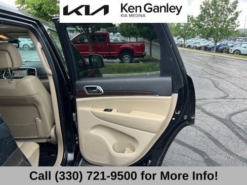 Used 2017 Jeep Grand Cherokee Limited AWD/4WD image 52