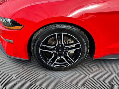 Used 2018 Ford Mustang Premium image 28