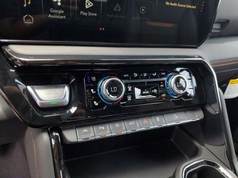 New 2026 GMC Sierra 1500 AT4 w/ Technology Package AWD/4WD image 25
