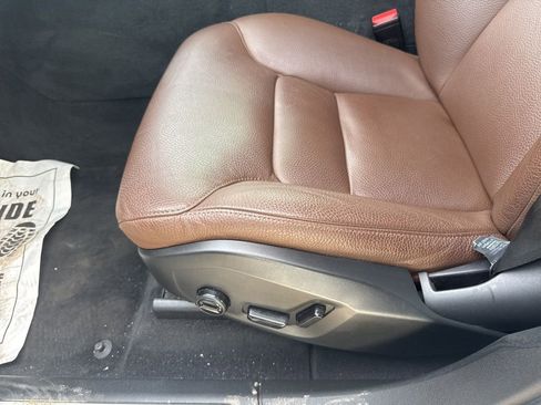 Used 2021 Volvo XC60 T5 Momentum image 7