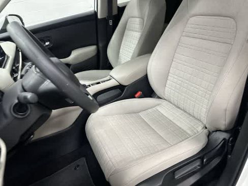 Certified 2027 Honda HR-V LX image 10