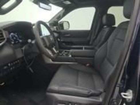 Used 2025 Toyota Tundra Limited image 13