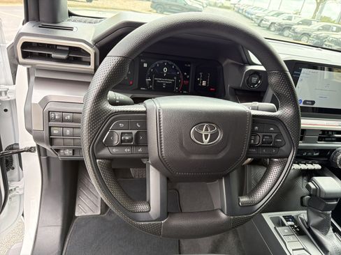 Used 2025 Toyota Tacoma SR5 image 23