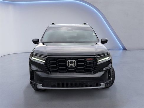 New 2025 Honda Pilot TrailSport image 12