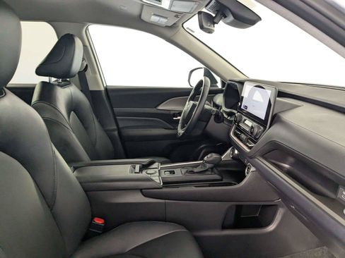 Certified 2026 Toyota Grand Highlander AWD image 33