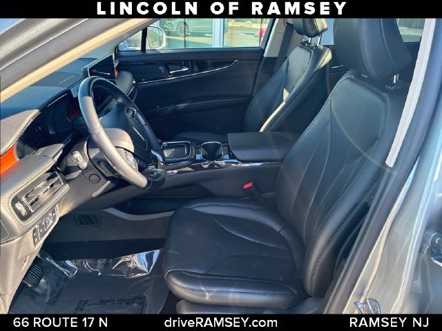 Used 2023 Lincoln Nautilus Reserve AWD/4WD image 12