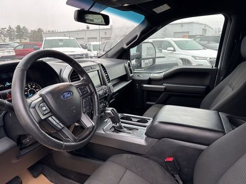 Used 2017 Ford F150 XLT w/ Equipment Group 302A Luxury image 10