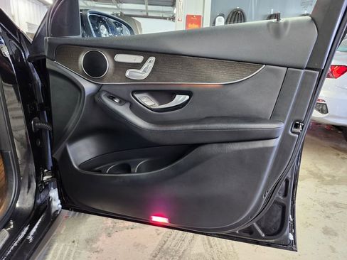 Used 2020 Mercedes-Benz GLC 300 GLC 300 image 11