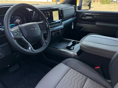 New 2026 Chevrolet Silverado 2500 ZR2 image 10