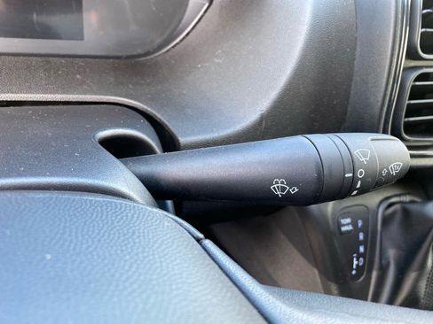 Used 2025 RAM ProMaster 2500 w/ U-Haul Equipment Group image 27