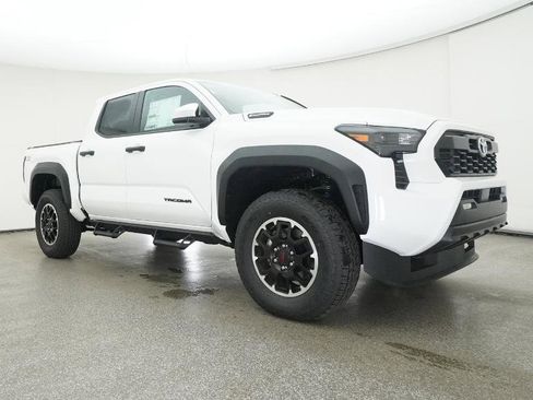 New 2025 Toyota Tacoma TRD Off-Road image 32