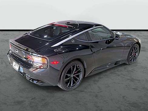 New 2025 Nissan Z Performance w/ Floor Mat Package image 4