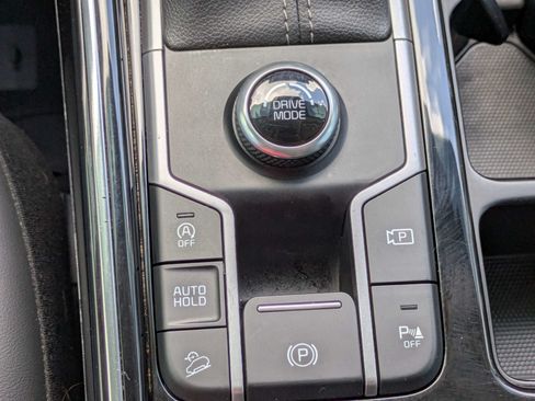 Certified 2022 Kia Sorento SX FWD image 30