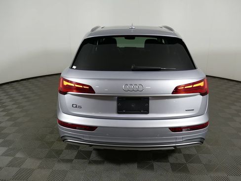 Used 2023 Audi Q5 2.0T Premium w/ Convenience Package AWD/4WD image 4