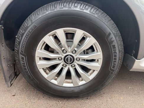 Used 2023 Nissan Armada S AWD/4WD image 5