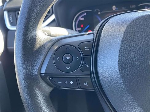 Used 2025 Toyota RAV4 XLE image 20