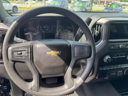 Certified 2022 Chevrolet Silverado 1500 Custom AWD/4WD image 21