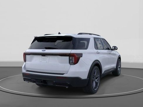 New 2026 Ford Explorer ST-Line w/ ST-Line Street Pack RWD image 8