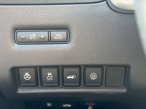 Used 2021 Nissan Murano Platinum w/ Cargo Package FWD image 32